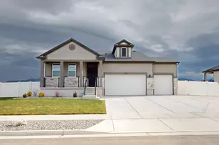 278 N Hatchet Ranch Dr, Grantsville, UT 84029 - Photo 2