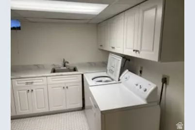 4281 S Lynne Ln, Holladay, UT 84124 - Photo 44