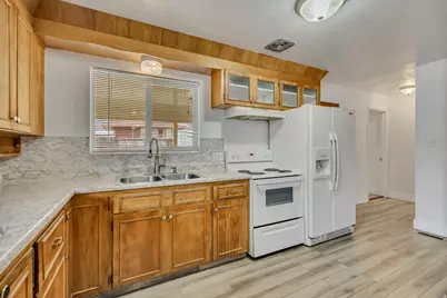 129 N 200 E, Payson, UT 84651 - Photo 6