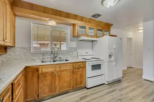 129 N 200 E, Payson, UT 84651 - Photo 6