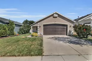 828 W Chartres Ave S, Sandy, UT 84070 - Photo 2