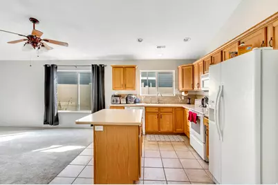 828 W Chartres Ave S, Sandy, UT 84070 - Photo 8