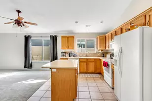 828 W Chartres Ave S, Sandy, UT 84070 - Photo 8