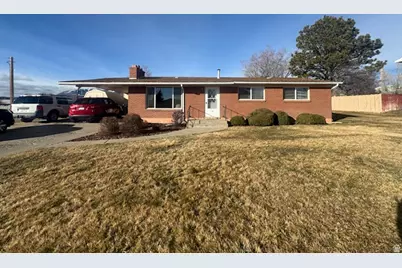 196 S Blue Mountain Dr, Monticello, UT 84535 - Photo 1