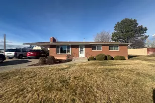 196 S Blue Mountain Dr, Monticello, UT 84535 - Photo 1