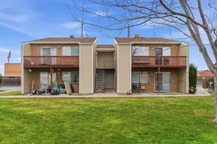 894 N 160 W, Orem, UT 84057 - Photo 30