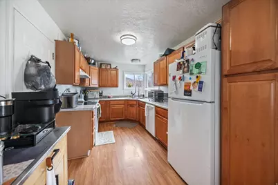 35 S 100 E, Pleasant Grove, UT 84062 - Photo 8