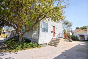 2905 S 2000 E, Salt Lake City, UT 84109 - Photo 2