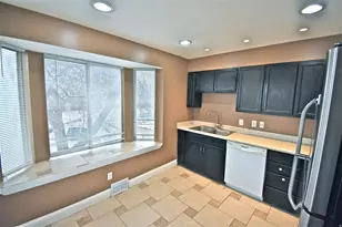 2905 S 2000 E, Salt Lake City, UT 84109 - Photo 4