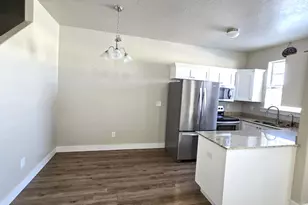 1754 E Skyline Dr, Eagle Mountain, UT 84005 - Photo 14