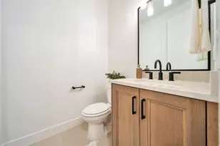 316 N Amber Ln, Layton, UT 84041 - Photo 16