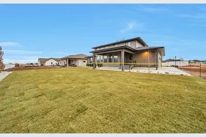 316 N Amber Ln, Layton, UT 84041 - Photo 40