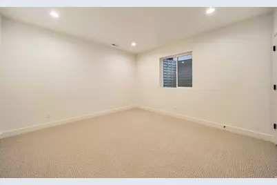 316 N Amber Ln, Layton, UT 84041 - Photo 36