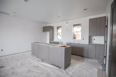 597 E Savvy Cv #45, Salt Lake City, UT 84107 - Photo 2