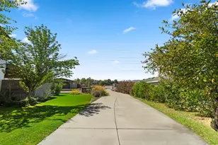 15258 S Mountainside Dr W, Bluffdale, UT 84065 - Photo 4