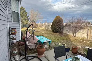 5612 W Walnut Ridge Circle, Kearns, UT 84118 - Photo 18