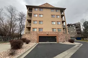 1235 E Wolf Hollow Ln, Holladay, UT 84117 - Photo 2