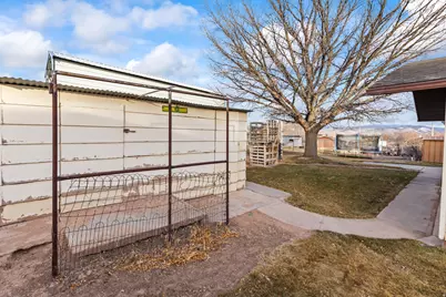 376 W 200 N, Aurora, UT 84620 - Photo 32