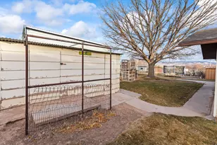 376 W 200 N, Aurora, UT 84620 - Photo 32