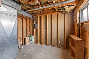 35 W 200 N, Aurora, UT 84620 - Photo 24