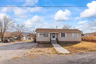 35 W 200 N, Aurora, UT 84620 - Photo 28