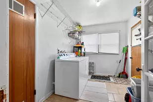 1771 E Fieldcrest Ln, Holladay, UT 84117 - Photo 16