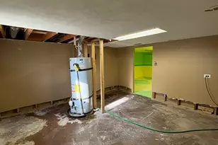 5577 W 4000 S, Hooper, UT 84315 - Photo 10