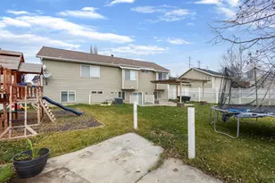 1427 W Silvercreek Dr, Layton, UT 84041 - Photo 24