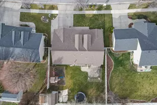 1427 W Silvercreek Dr, Layton, UT 84041 - Photo 32