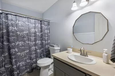 1427 W Silvercreek Dr, Layton, UT 84041 - Photo 18