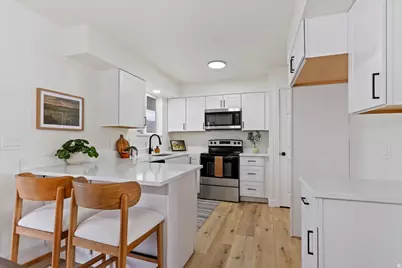 1212 N Virginia Ave, Harrisville, UT 84404 - Photo 8