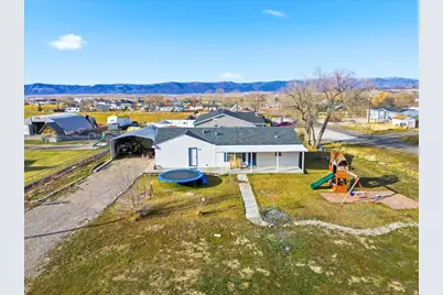 718 S 200 W, Mount Pleasant, UT 84647 - Photo 1