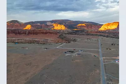 603 W 325 St N, Torrey, UT 84775 - Photo 4