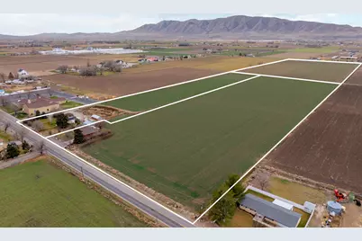 5862 S 3200 W, Spanish Fork, UT 84660 - Photo 2