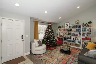 3928 N Davencourt Loop, Lehi, UT 84048 - Photo 4
