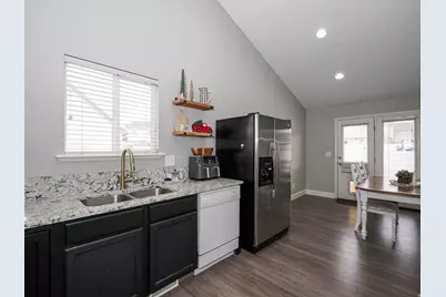 3928 N Davencourt Loop, Lehi, UT 84048 - Photo 10