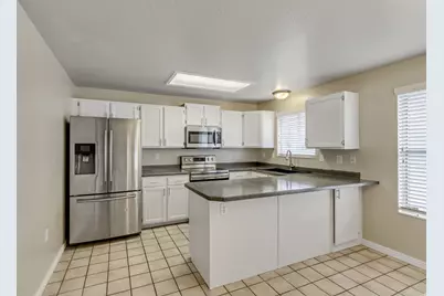 9733 S Quindaro Rd E, Sandy, UT 84070 - Photo 6