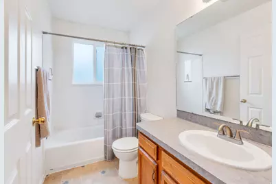 2026 N 1615 W, Clinton, UT 84015 - Photo 14