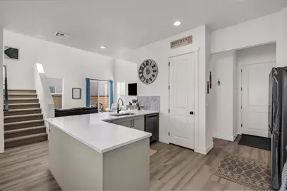 663 W Juniper Dr, Saint George, UT 84790 - Photo 8