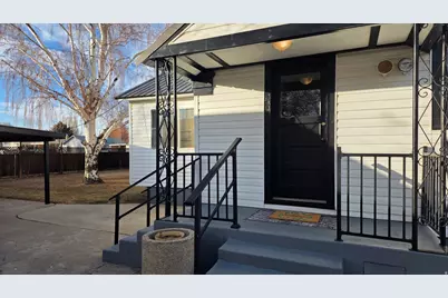 393 N 500 E, Roosevelt, UT 84066 - Photo 4