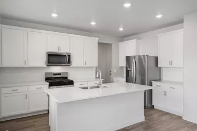 152 E 840 N #16, Santaquin, UT 84655 - Photo 18