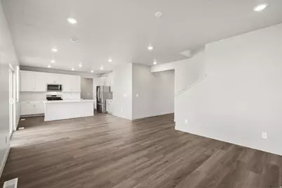 152 E 840 N #16, Santaquin, UT 84655 - Photo 10