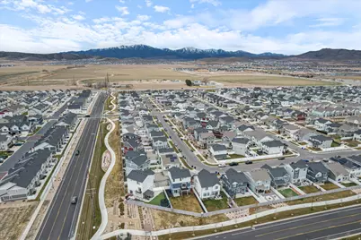 197 E Brushy Canyon St S, Saratoga Springs, UT 84045 - Photo 32