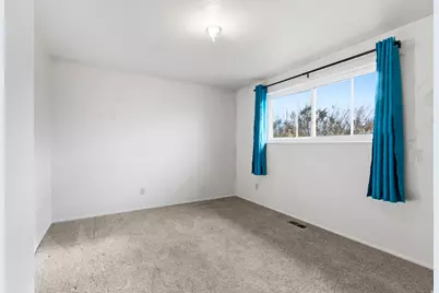 2676 W 6050 S, Roy, UT 84067 - Photo 12