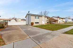 2676 W 6050 S, Roy, UT 84067 - Photo 2