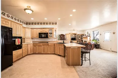 1135 W Park Ridge Dr S, Roosevelt, UT 84066 - Photo 18