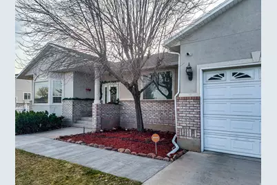 1135 W Park Ridge Dr S, Roosevelt, UT 84066 - Photo 2