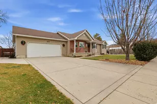 465 W 200 S, Smithfield, UT 84335 - Photo 36