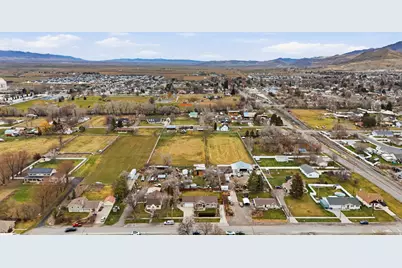 465 W 200 S, Smithfield, UT 84335 - Photo 42