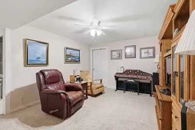 465 W 200 S, Smithfield, UT 84335 - Photo 32